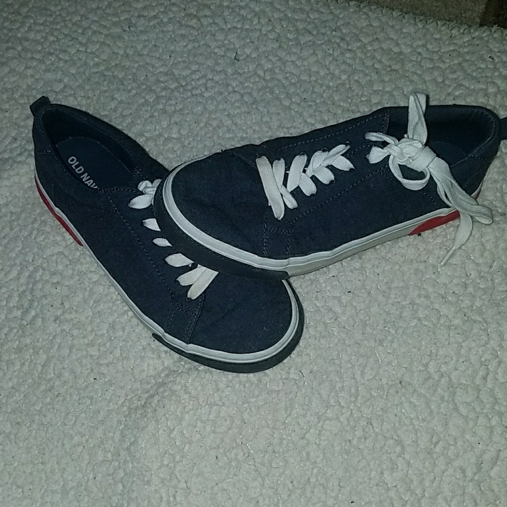 Old navy shoes